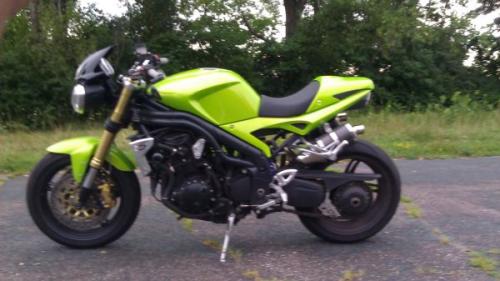 Triumph Street Triple Roulette Green